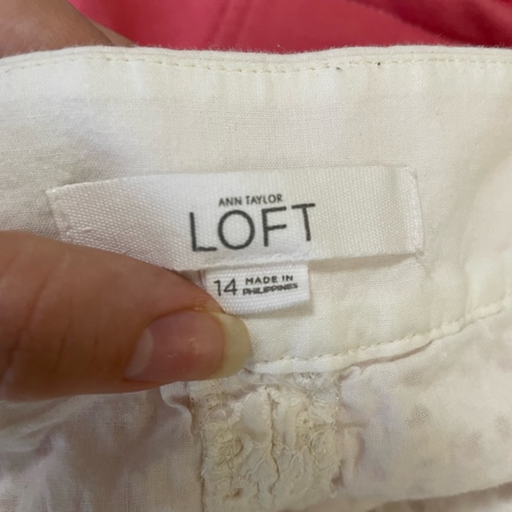 Ann Taylor Loft Riviera Eyelet Shorts in Light Cream - 14‎ - Picture 5 of 7